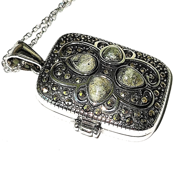 NEW! Malagasy Labradorite & Swiss Marcasite Pendant in Black Oxidized Stainless - Picture 1 of 15